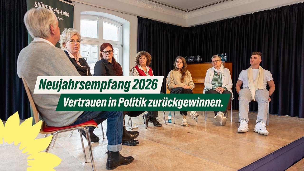 von liinks nach rechts: Klaus Amann, Marion Janssen, Pia Schellhammer, Alexandra Dinzen, Annemarie Imgrund, Jutta Niel, Yannik Maass